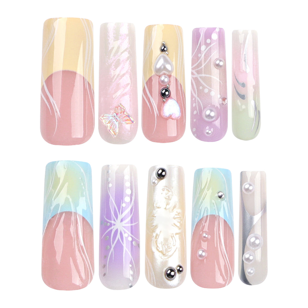 Artful nail art with 3D details and glitter accents Kalsten