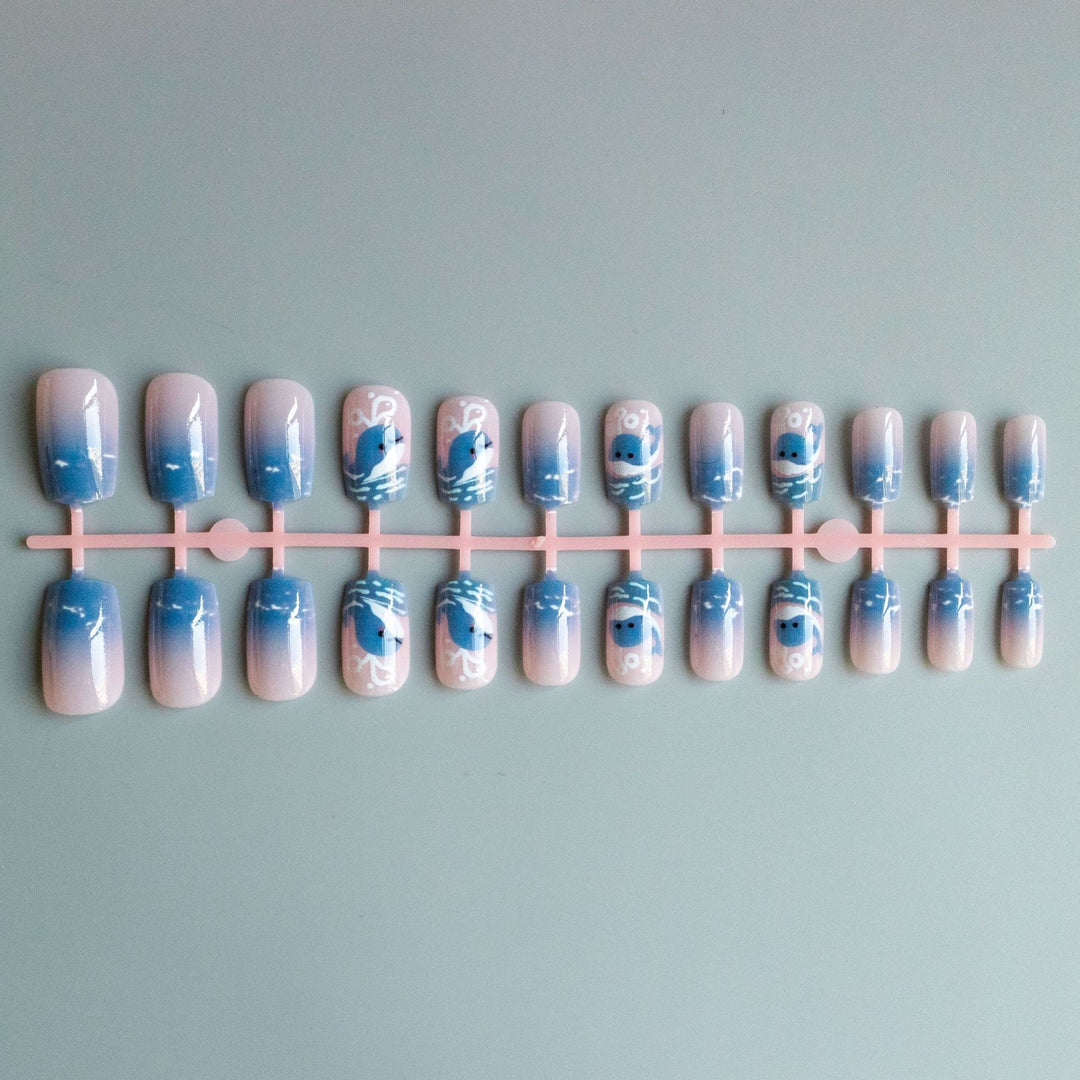 Artistic Whale-Themed Nail Art Kit