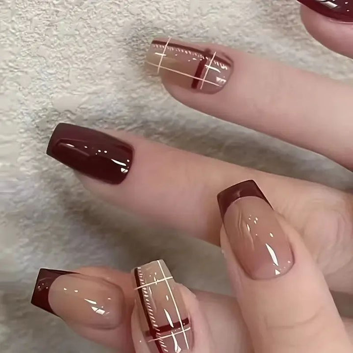 Elegant Glitter French Tip Nail Art Kalsten