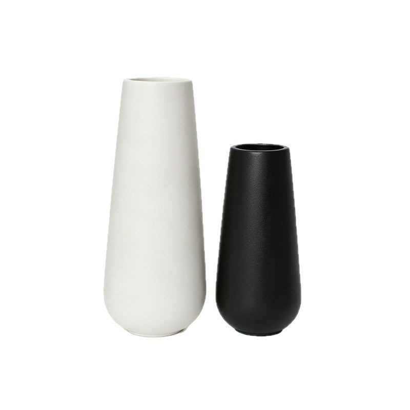 Minimalist Ceramic Decorative Vase Kalsten