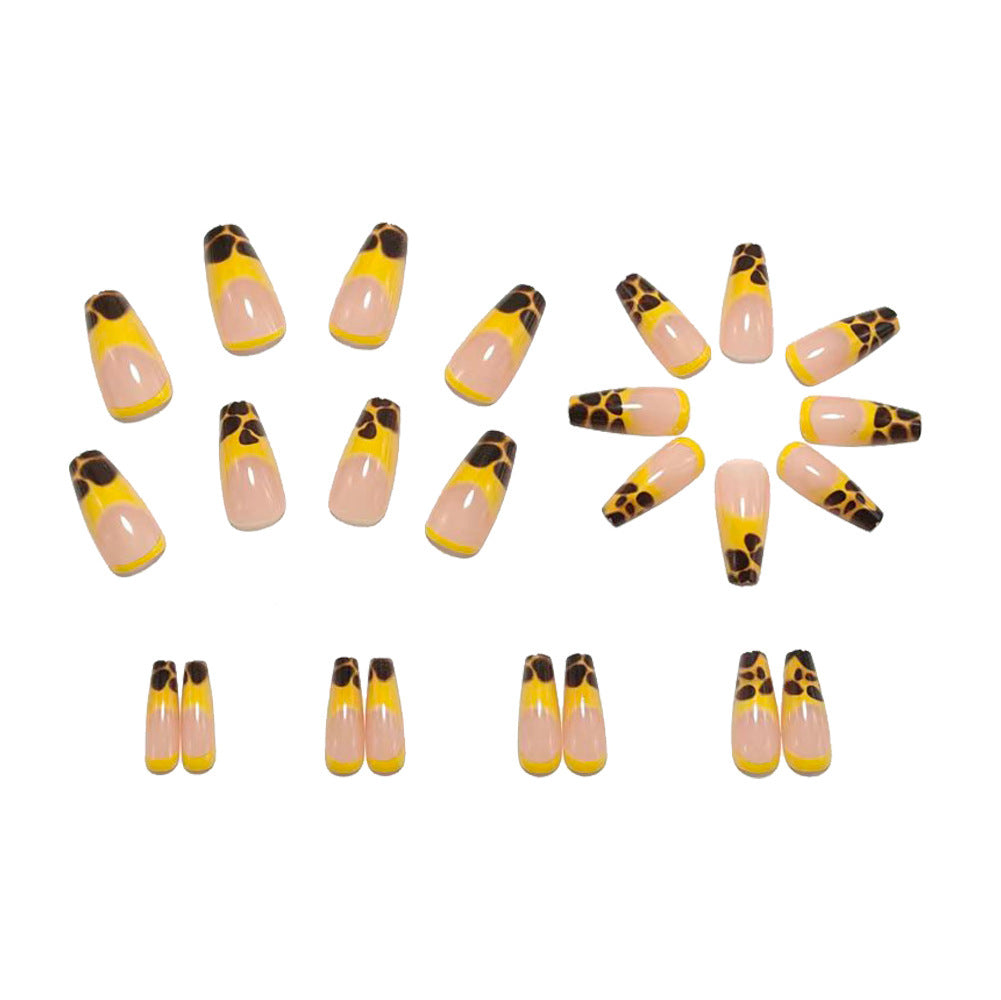Fashionable leopard look artificial nails Kalsten