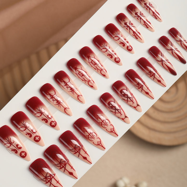 Artificial nail set with elegant, geometric designs Kalsten