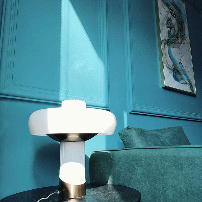 Elegant Retro Table Lamp