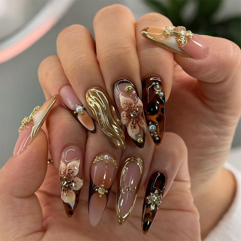 Glamorous Artificial Nails Kalsten