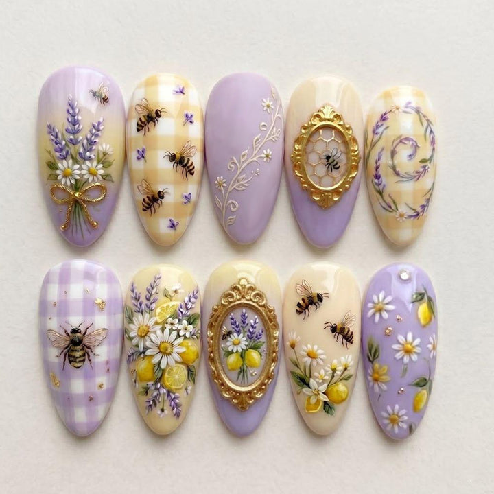 Floral-Inspired Press-On Nail Art Set Kalsten