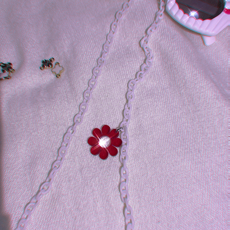 Fashionable chain strap with flower-shaped pendant Kalsten