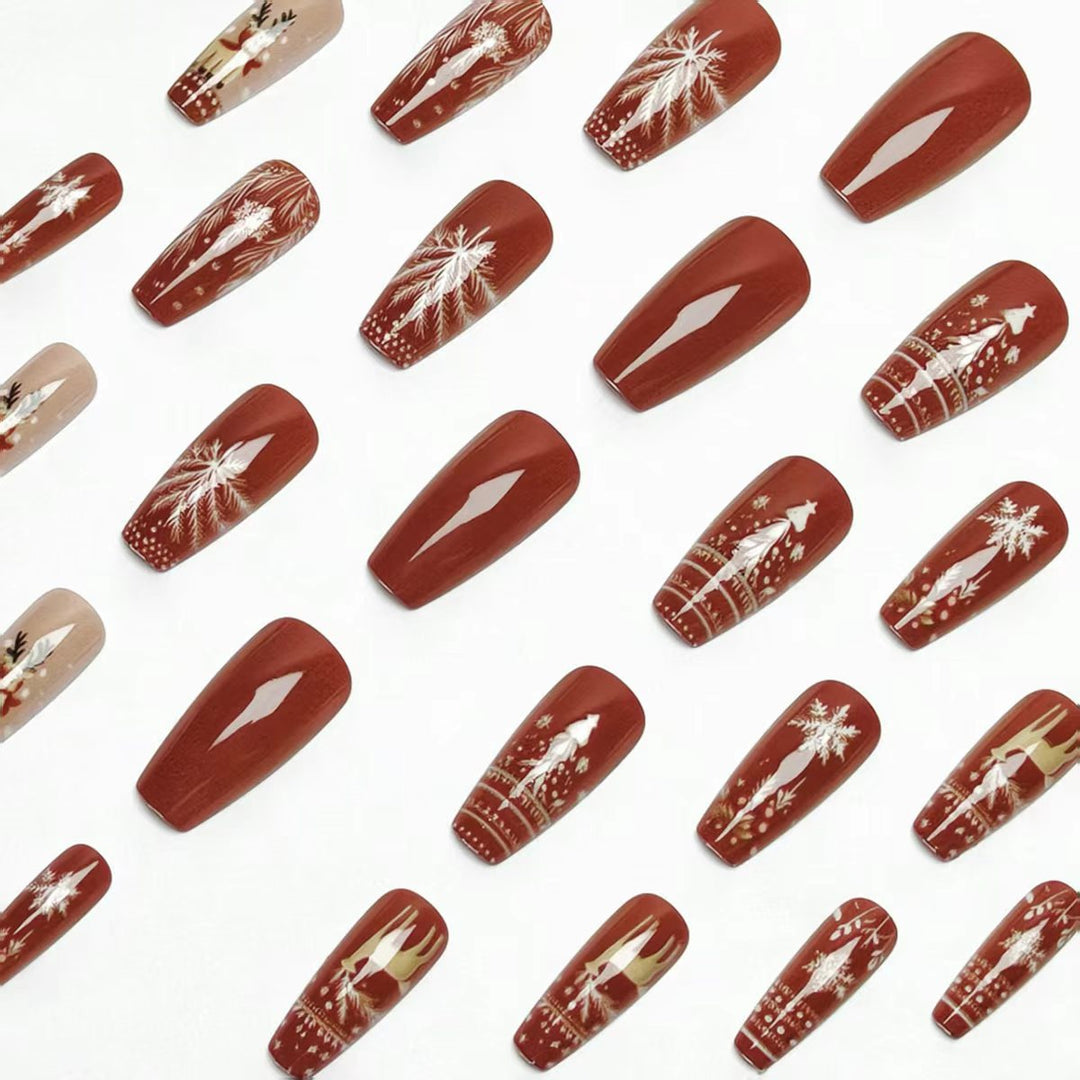 Artificial nails with festive reindeer and snowflake design Kalsten