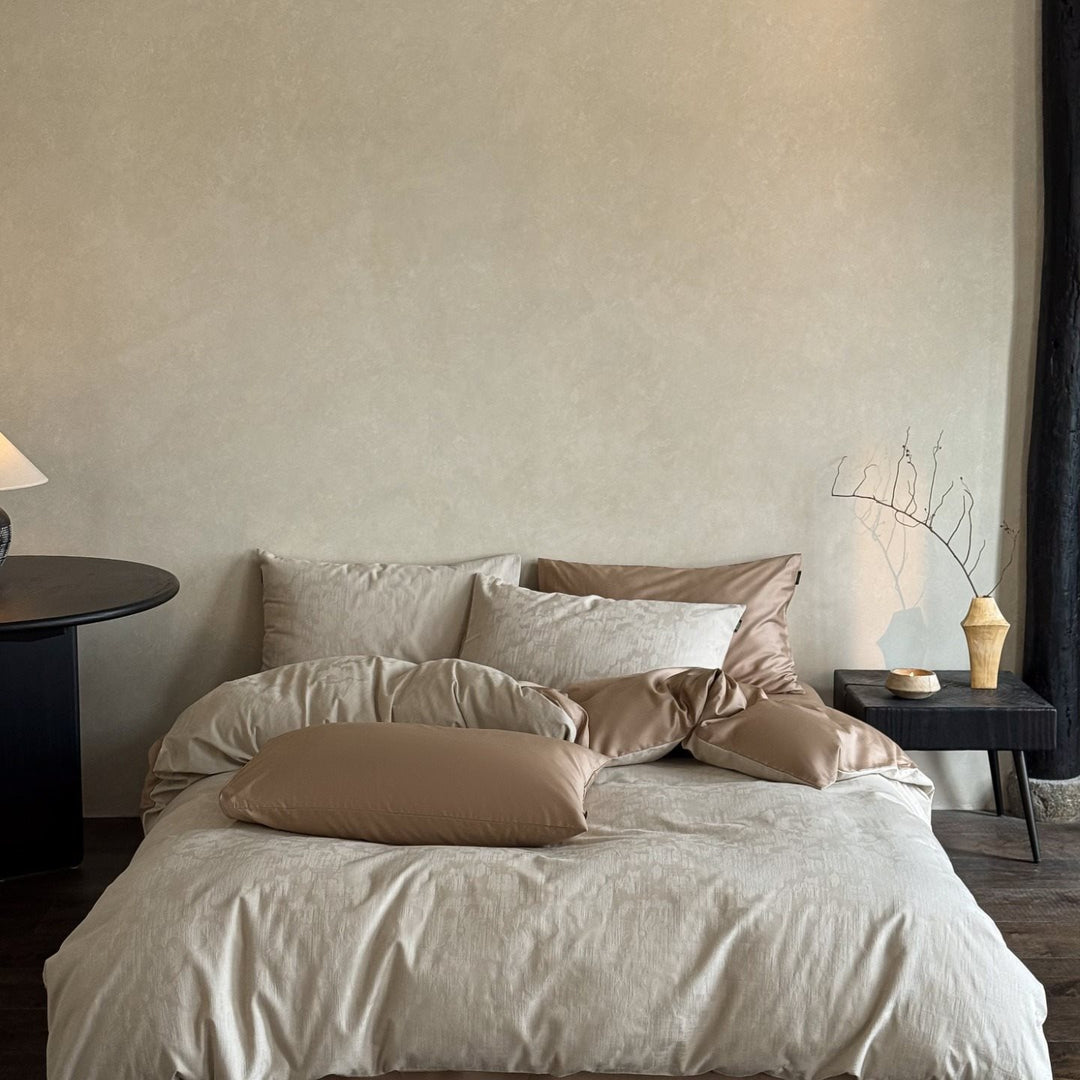 Elegant bed linen set made of cotton satin with embossed fan relief