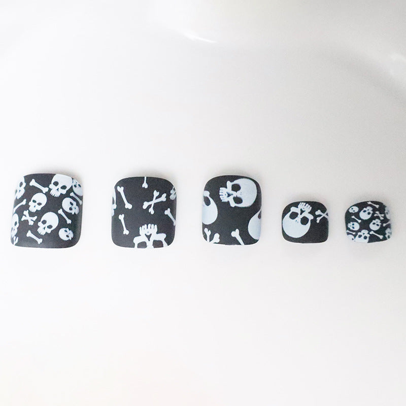Skull Design Nail Art Kalsten