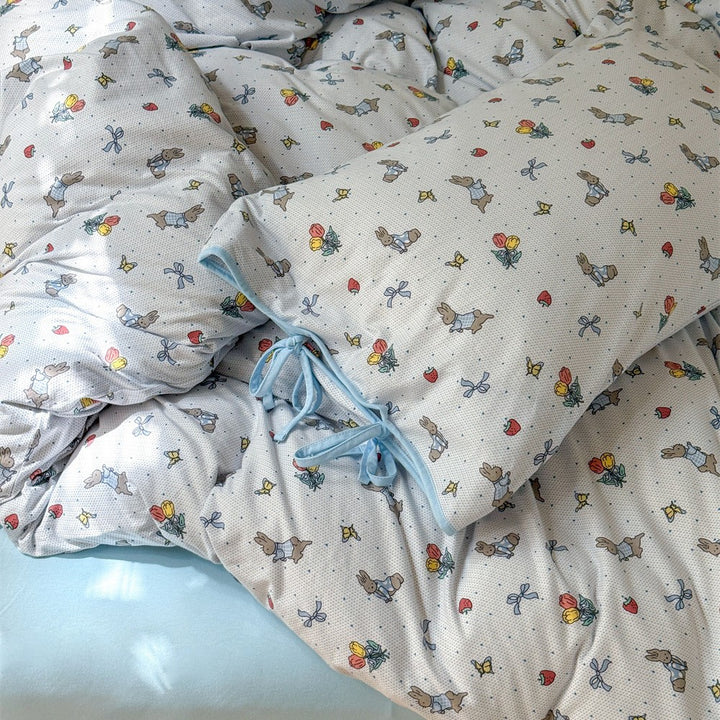Cotton duvet cover set with subtle animal and balloon illustration, breathable all-season quality