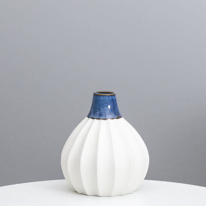 Artistic Curved Ceramic Vase Kalsten