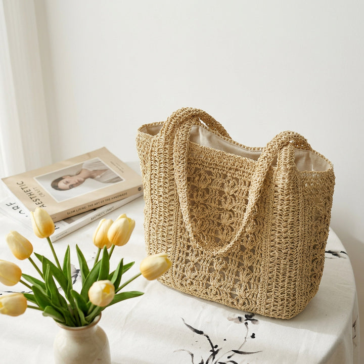 Boho Style Handbag Made of Braided Natural Material Kalsten
