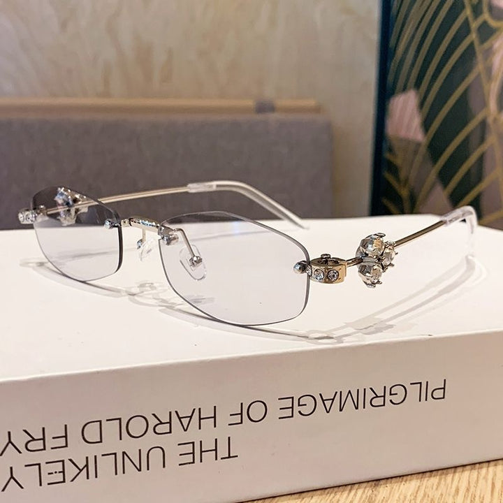 Fashionable sunglasses with luxurious golden accents Kalsten