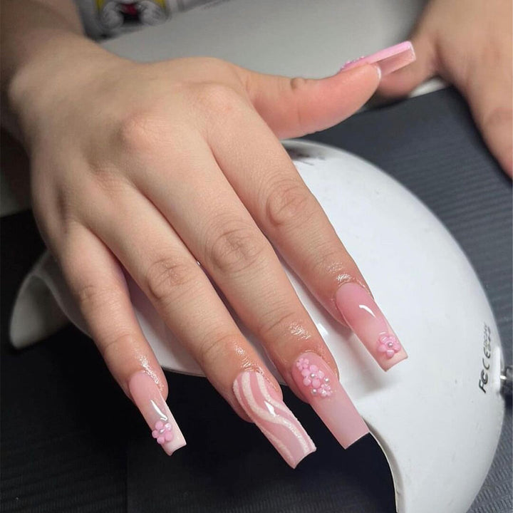 Glamorous Glittery Stiletto Press-On Nails Kalsten