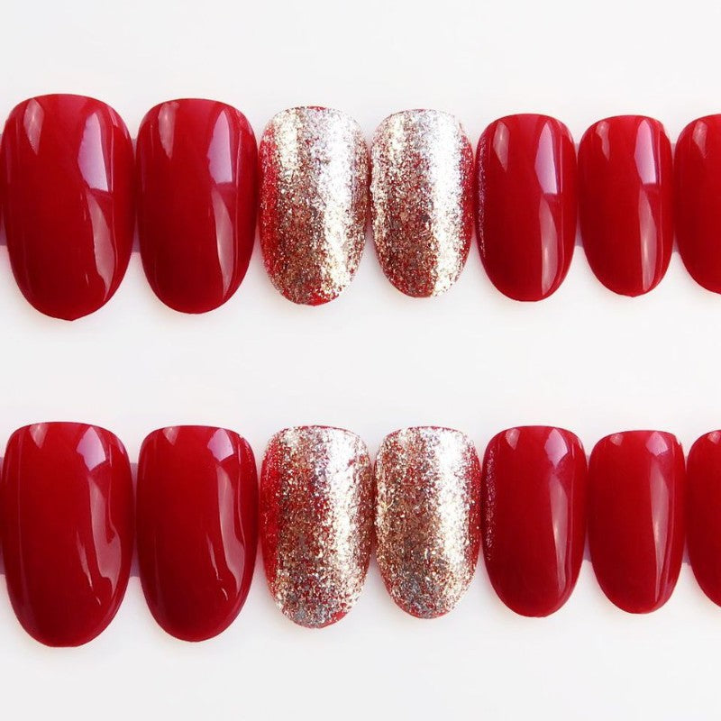 Glamorous Press-On Nail Set with Sparkling Accent Kalsten