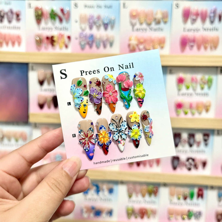 Artistic Floral Press-On Nails Set  1791773317