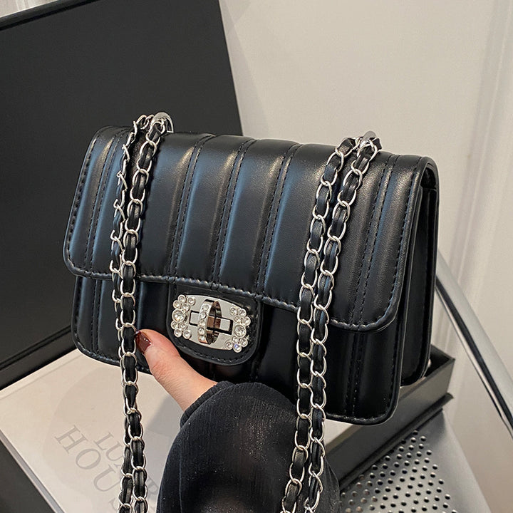 Elegant Quilted Chain Crossbody Bag