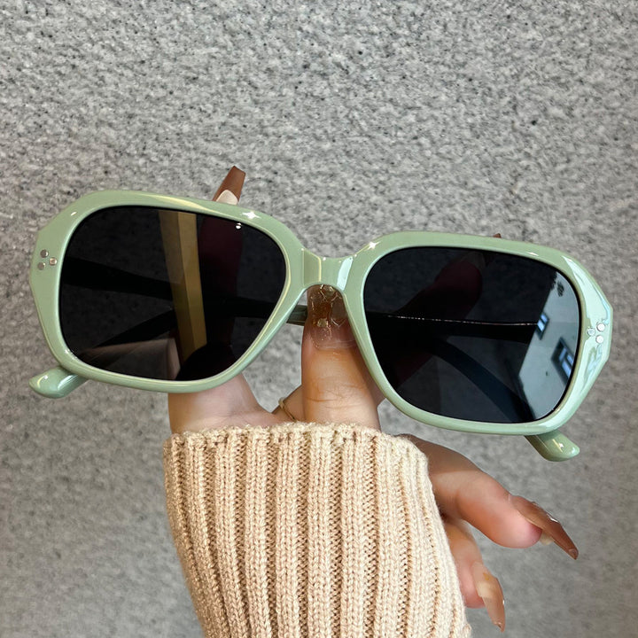 Women's fashionable oversized sunglasses in elegant design Kalsten