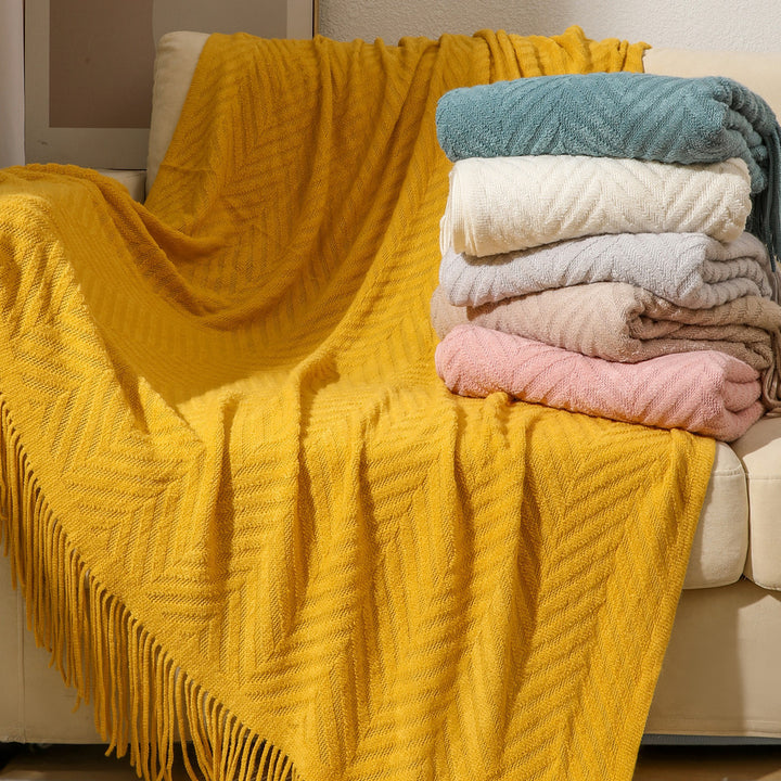 Cozy Knit Fringe Blanket Kalsten
