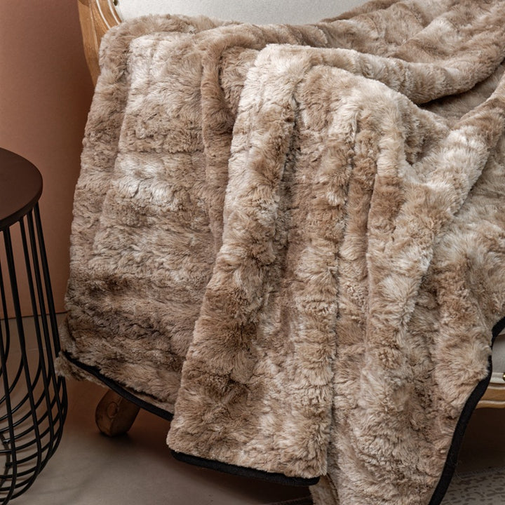 Women Cozy Blanket with Velvety Surface Kalsten