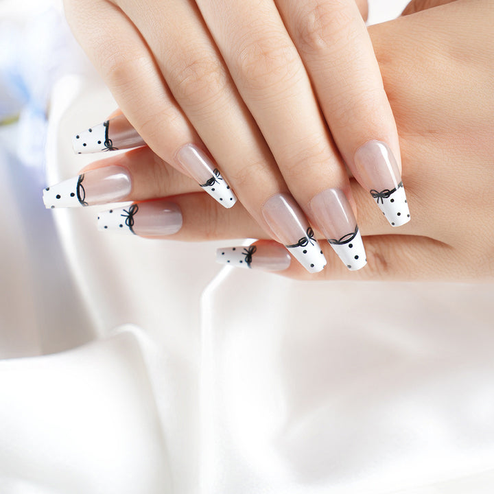 Elegant Designer Press-On Nail Set Kalsten