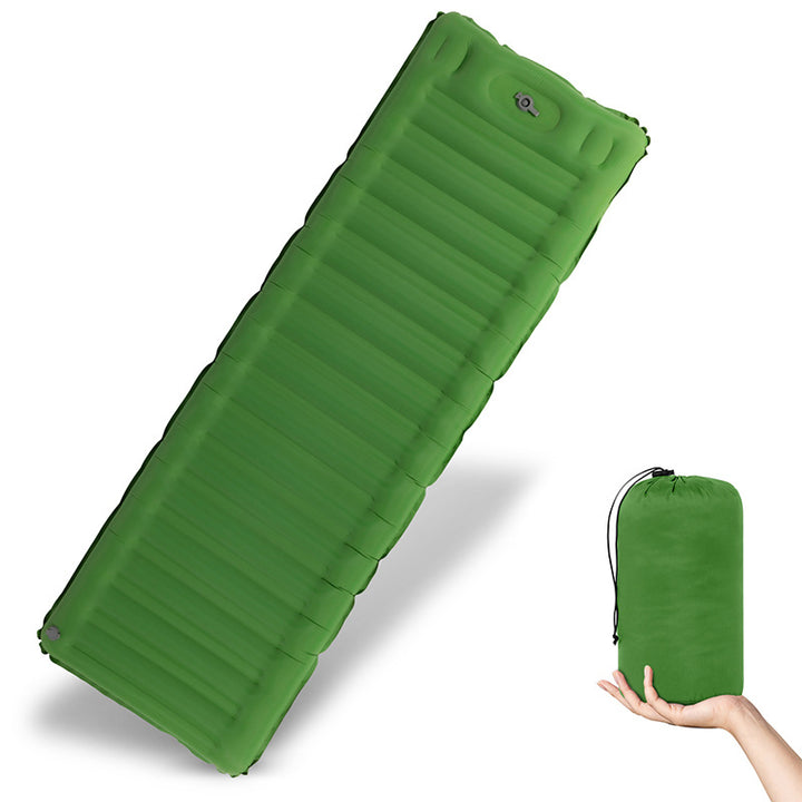 Inflatable sleeping mat with comfort and insulation mechanism Kalsten
