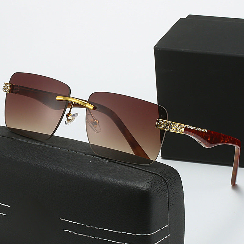 Ladies fashionable sunglasses in elegant square design Kalsten