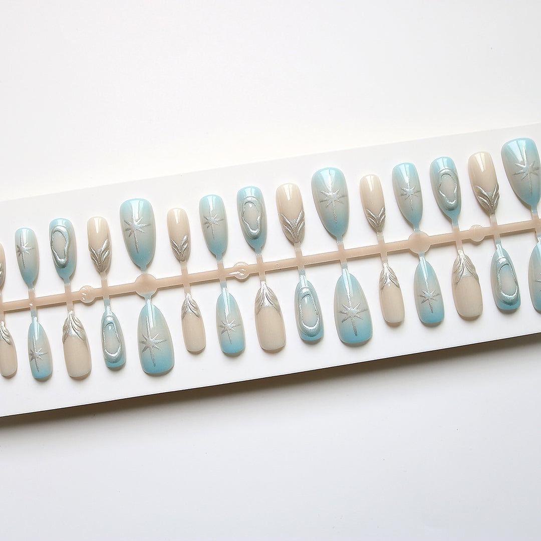 Artistic Press-On Nail Art Set with Silver Accents Kalsten