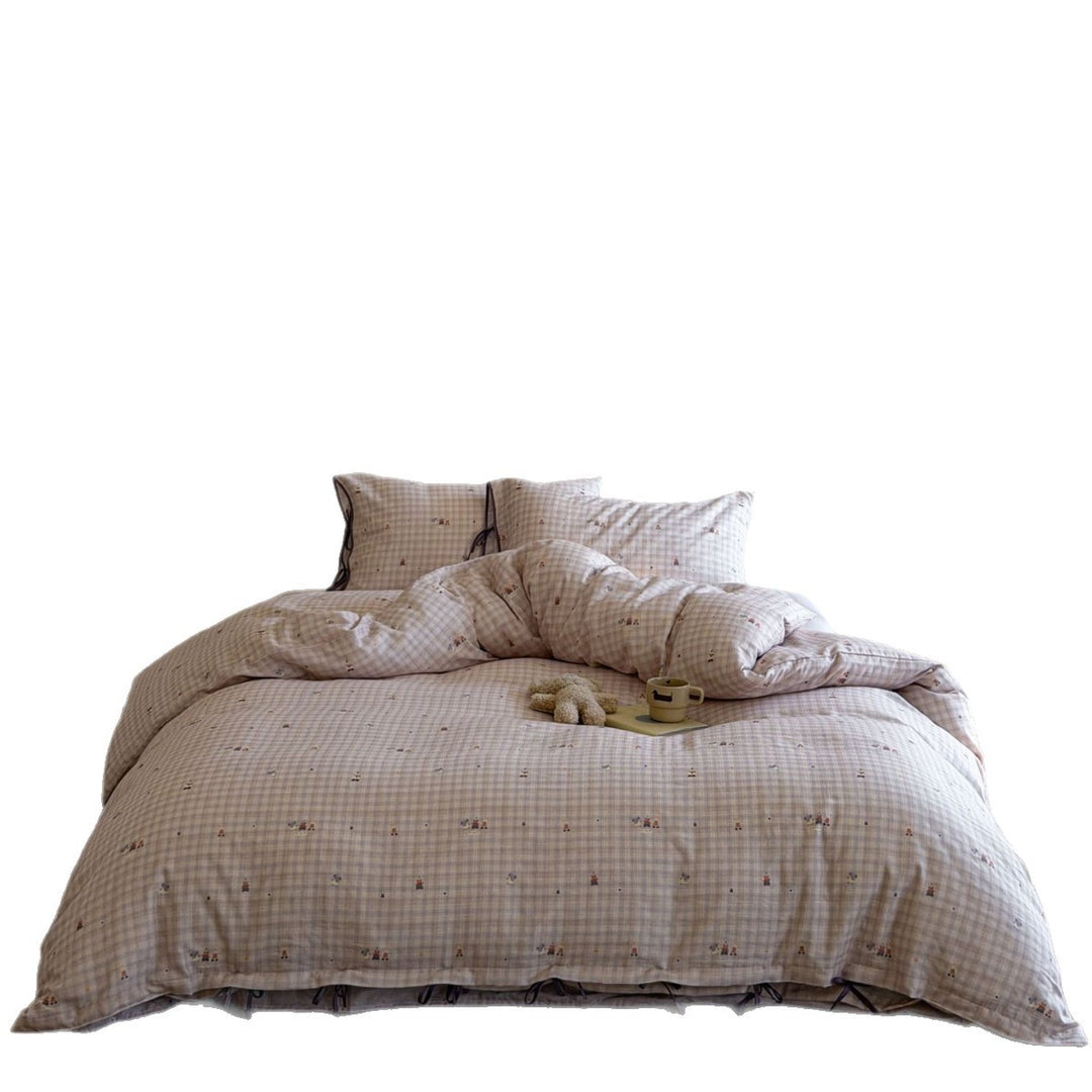 Cozy bedding set made of cotton percale with fine Vichy check and bow decoration