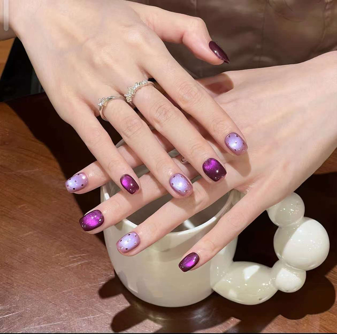 Artificial nails with sparkling glitter and holographic effect Kalsten