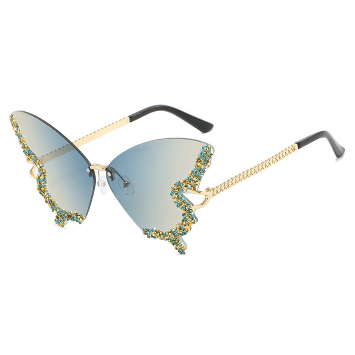 Ladies extravagant Cats Eye sunglasses with sparkling accents Kalsten