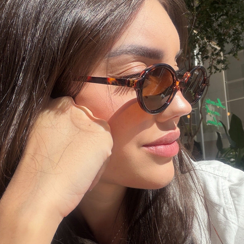 Ladies fashionable retro-inspired sunglasses Kalsten