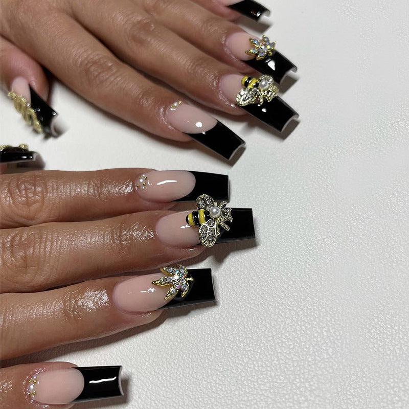 Artful nail designs with floral and glamorous accents Kalsten