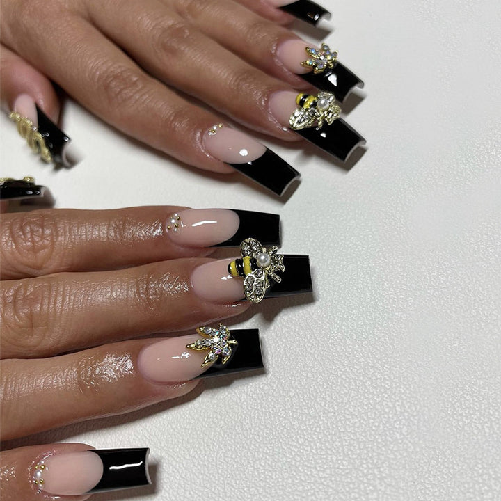 Artful nail designs with floral and glamorous accents Kalsten
