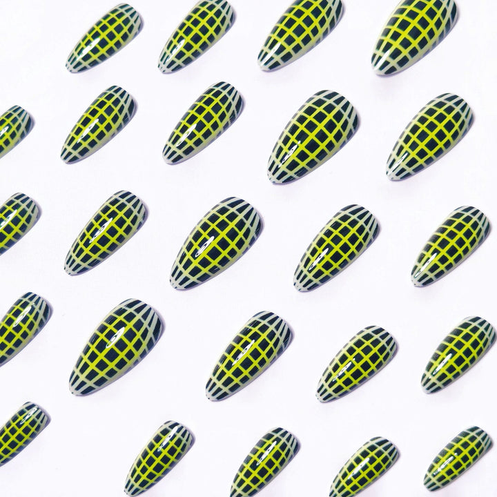 Creative Art Nails with Modern Net Design Kalsten