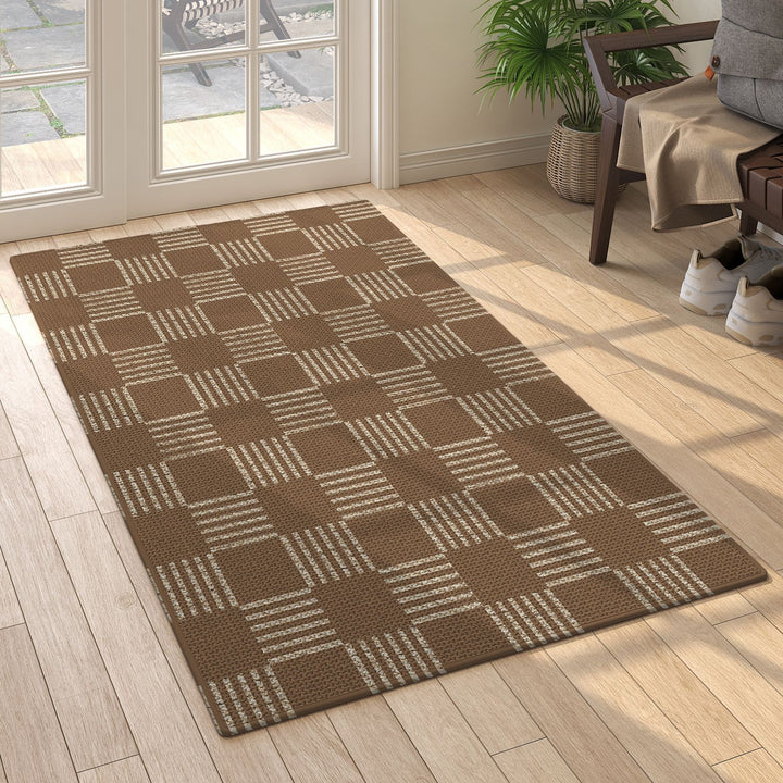 Stylish Checkered Indoor Area Rug