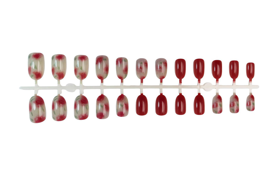 Nail art set with floral accents and glossy finish Kalsten