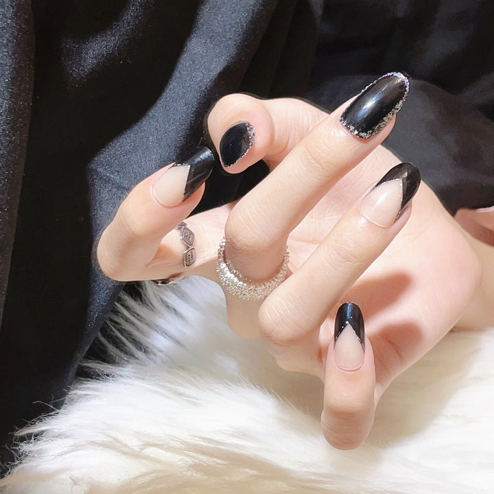 Artistic Press-On Nail Design with Geometric Patterns