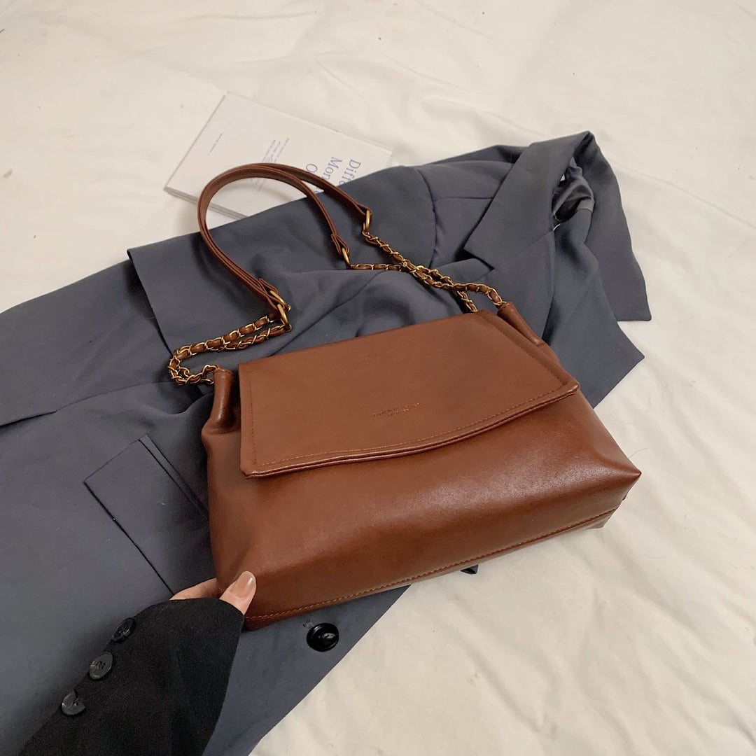 Elegant Structured Handbag Kalsten