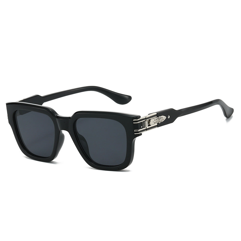 Retro-Inspired Bold Frame Sunglasses Kalsten