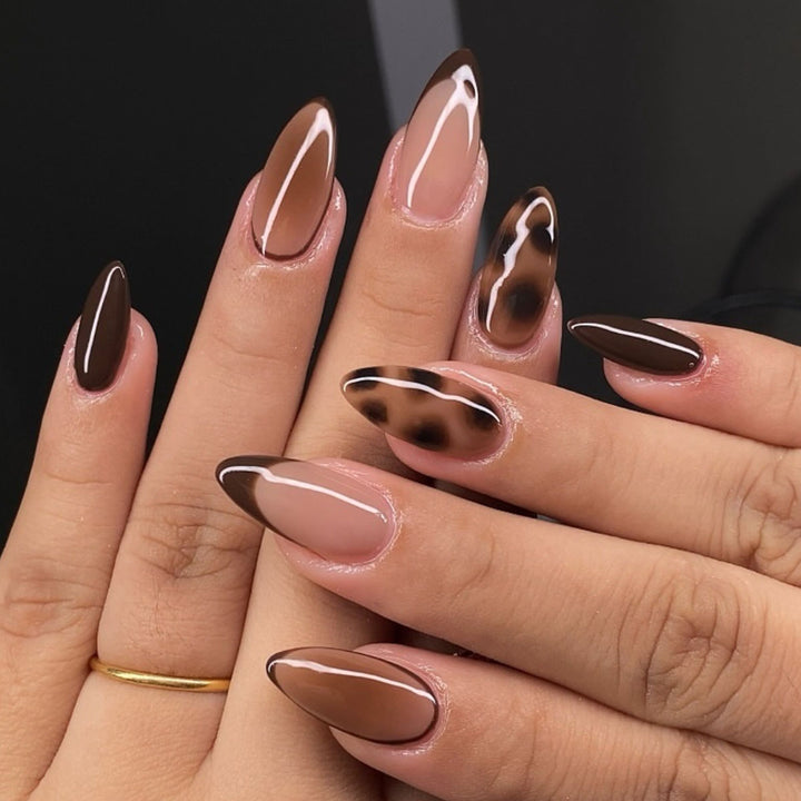 Almond-Shaped Nail Art Design Kalsten