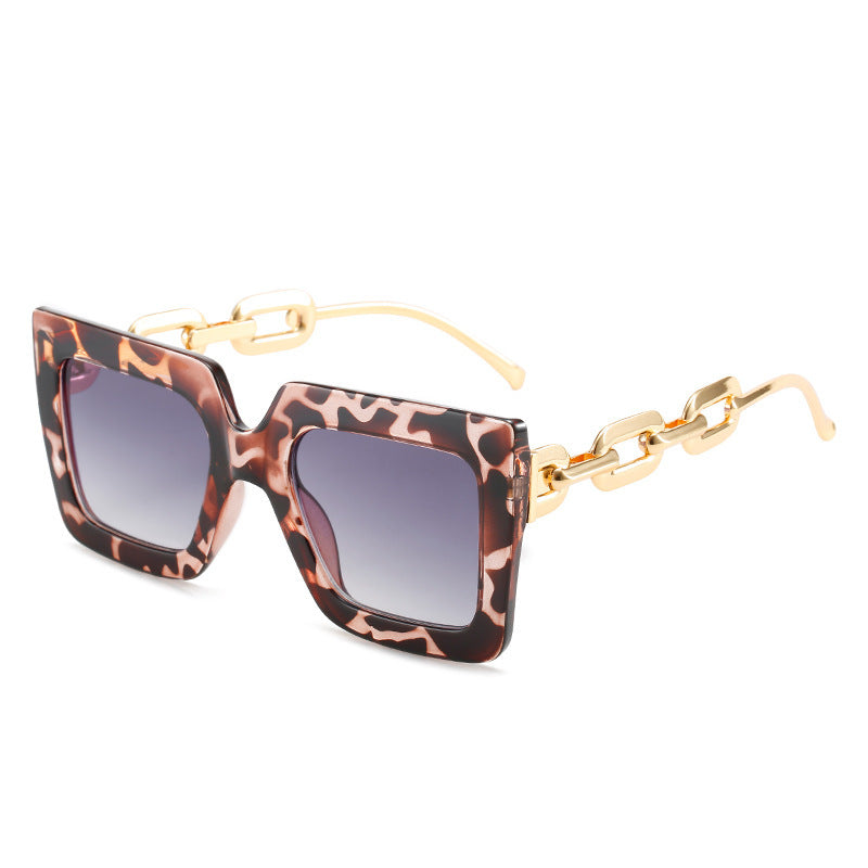 Women Cat-Eye Sunglasses with Luxurious Design and Chain Frame Kalsten