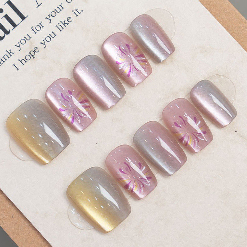 Elegant Floral Design Press-On Nail Art