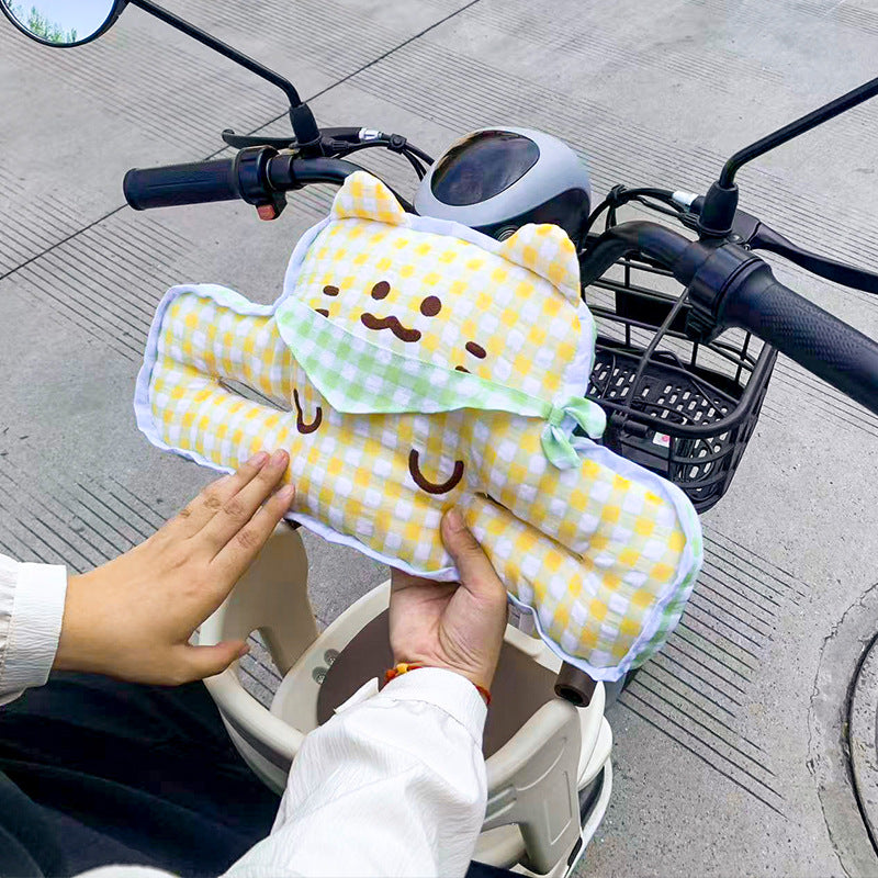 Plush handlebar cover for electric scooter with integrated hand warmer and cute cat design