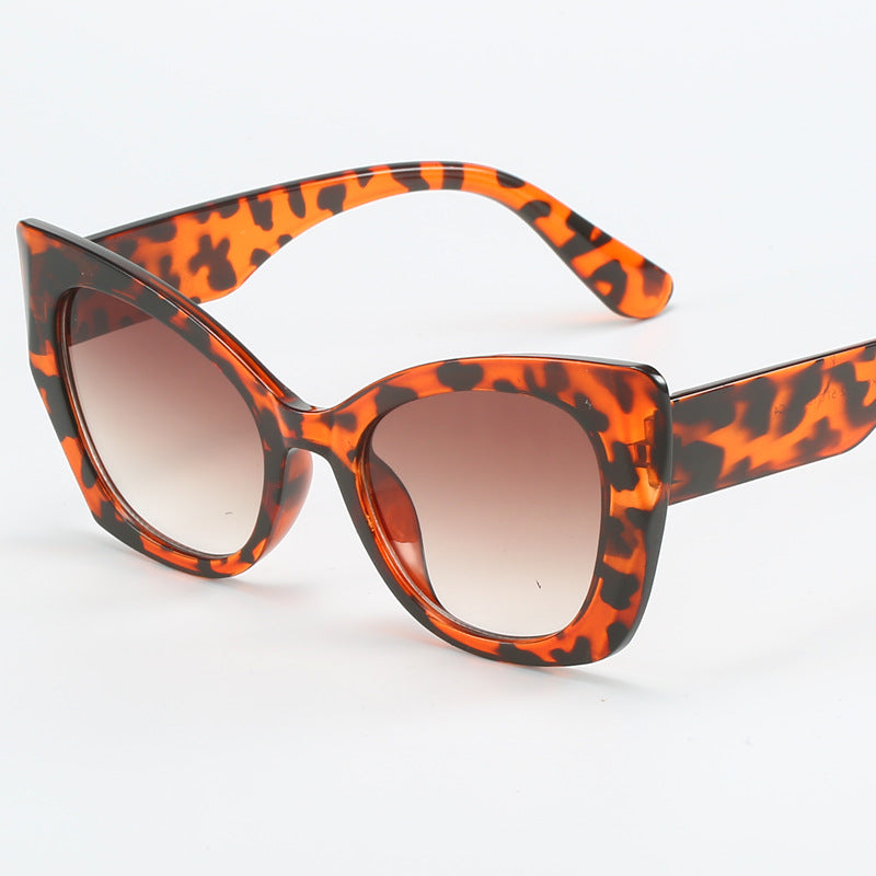 Ladies Fashion Cat-Eye Sunglasses with Elegant Design Kalsten