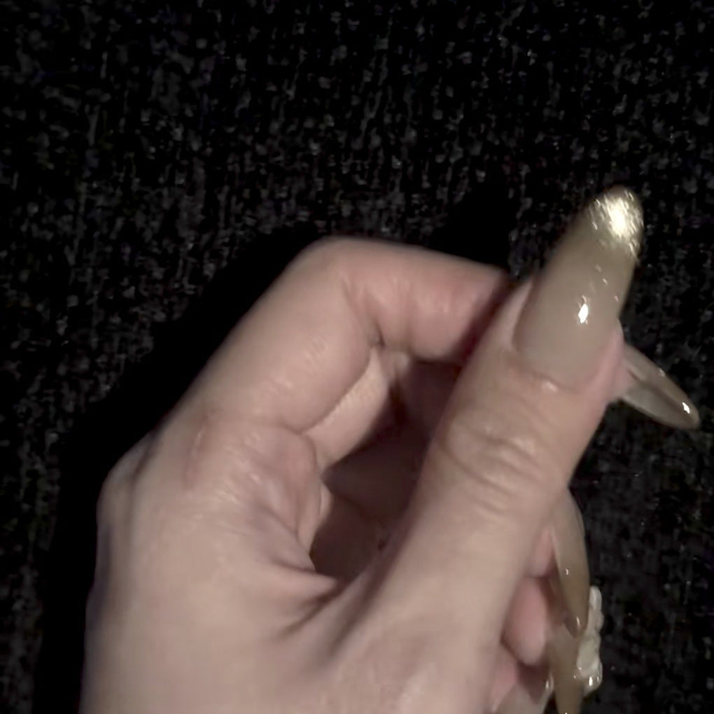 Elegant Floral Nail Art Extensions