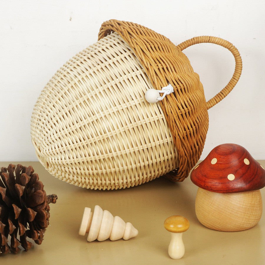 Playful hand basket in house design Kalsten