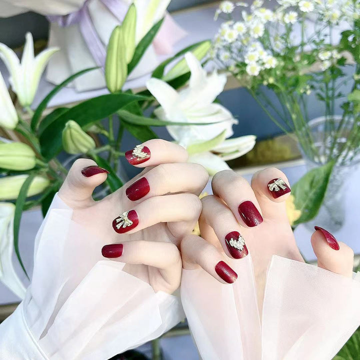 Elegant Nail Art Kalsten
