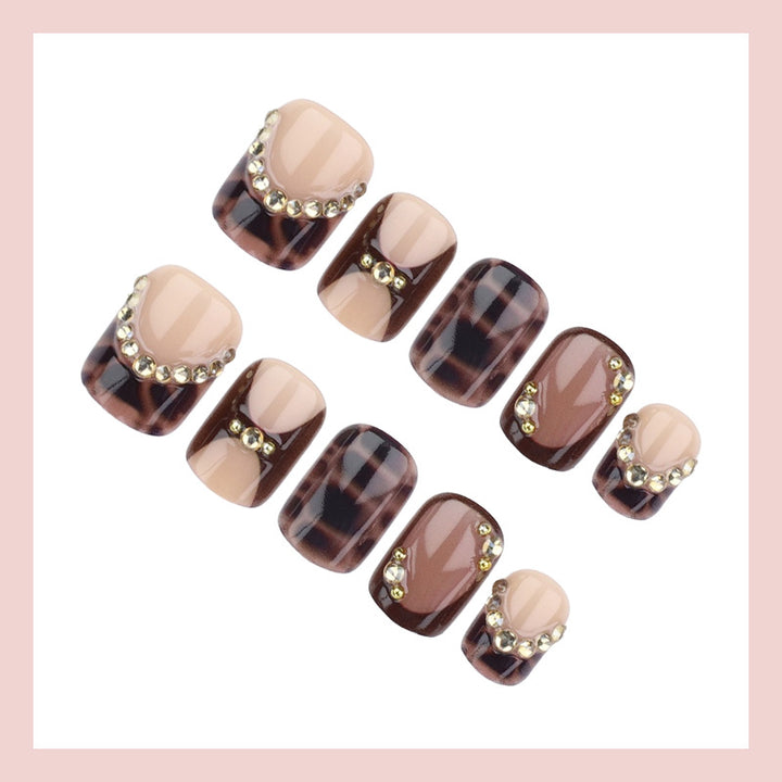 Acrylic nail set with glamorous accents and elegant design Kalsten