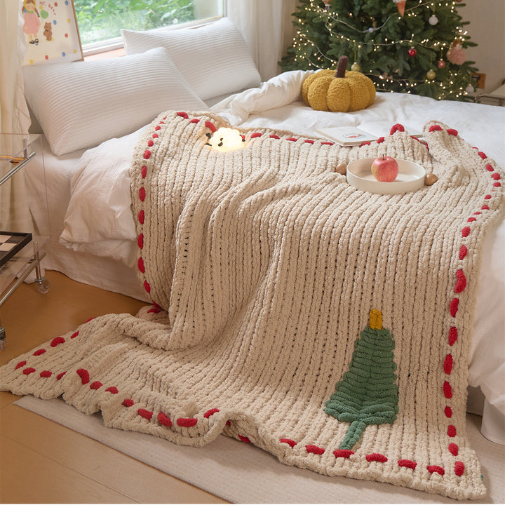 Cozy daybed cover with relief teddy structure, fir motif, and contrasting decorative seam